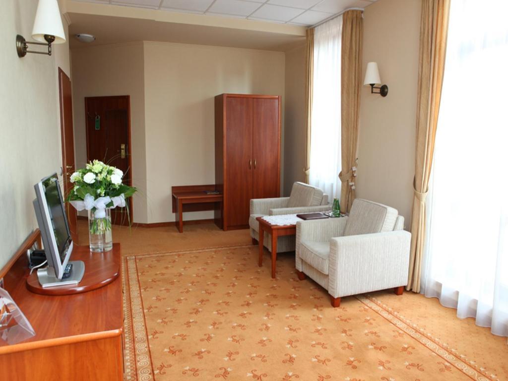 Hotel Zawiercie Bilik gambar