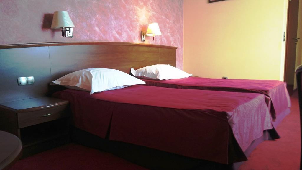 Hotel Zawiercie Luaran gambar